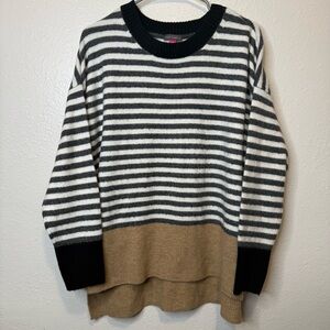 Vince Camuto Striped Color Block Crew Neck Split Sides Sweater Size Large